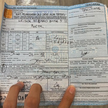 Kiesha Alvaro kena tilang polisi di Bogor, Jawa Barat. (Instagram @kiesha.alvaro)